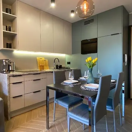 Апартаменты Grey House + Free Parking