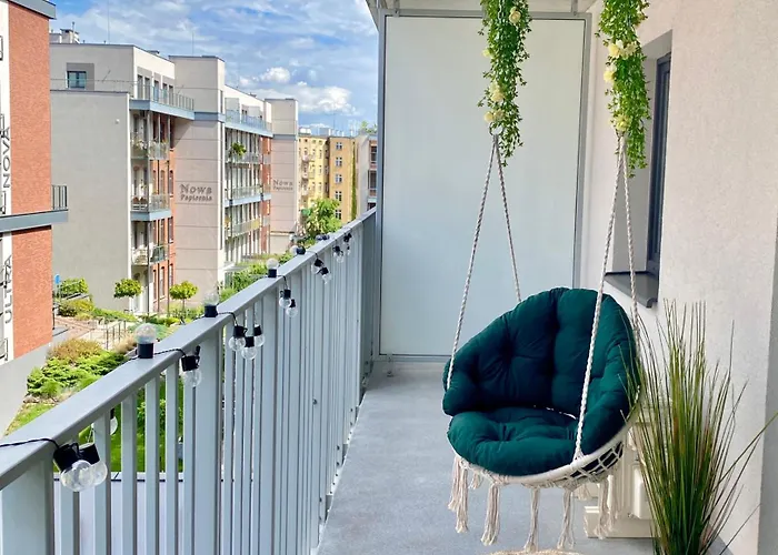 Grey House + Free Parking Wroclaw