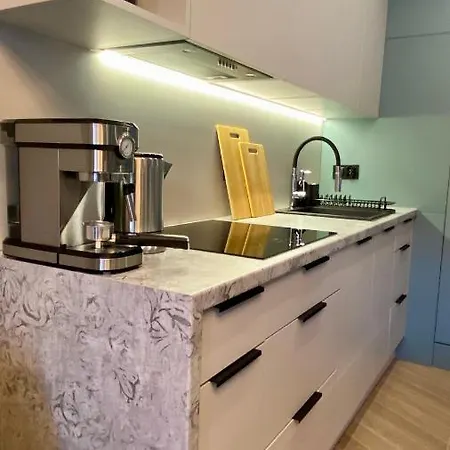 Grey House + Free Parking *