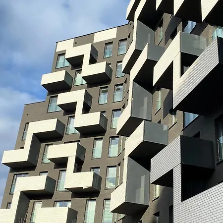 Grey House + Free Parking Апартаменти *