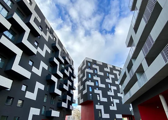 Grey House + Free Parking Apartman